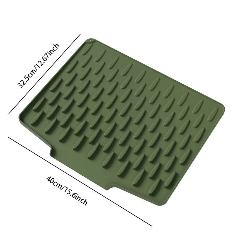 QuickDry™ - Sloped silicone mat for rapid water drainage
