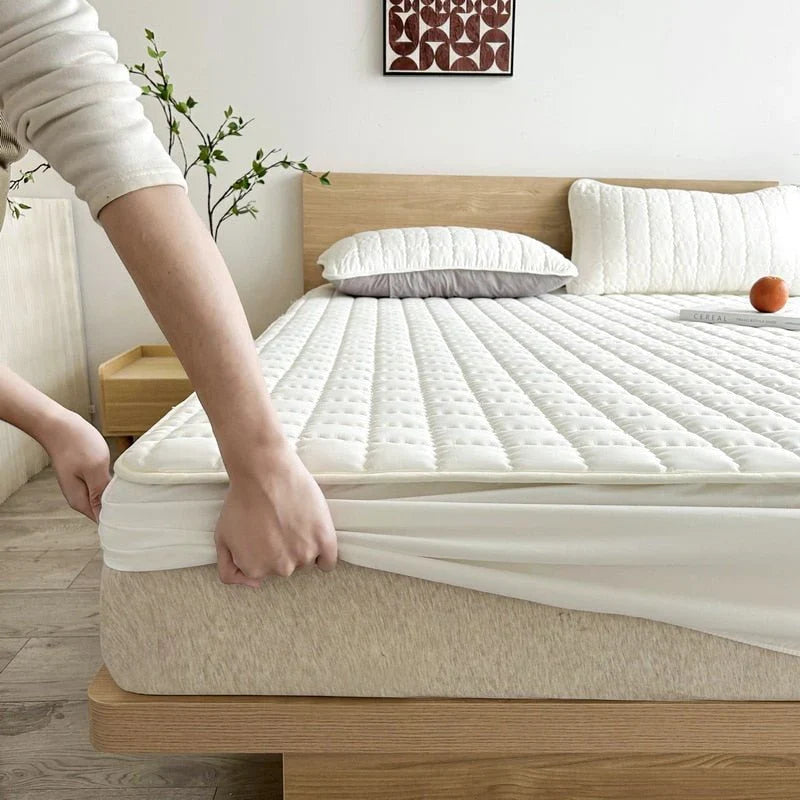 Waterproof Mattress Cover - Breathable and cooling protection