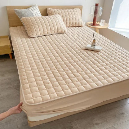 Waterproof Mattress Cover - Breathable and cooling protection