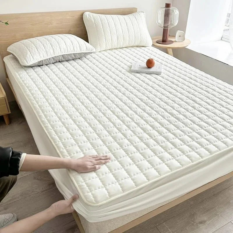 Waterproof Mattress Cover - Breathable and cooling protection